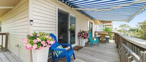 Retractable awning.