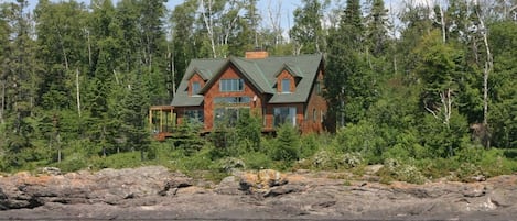 Lutsen Lakehouse on Lake Superior