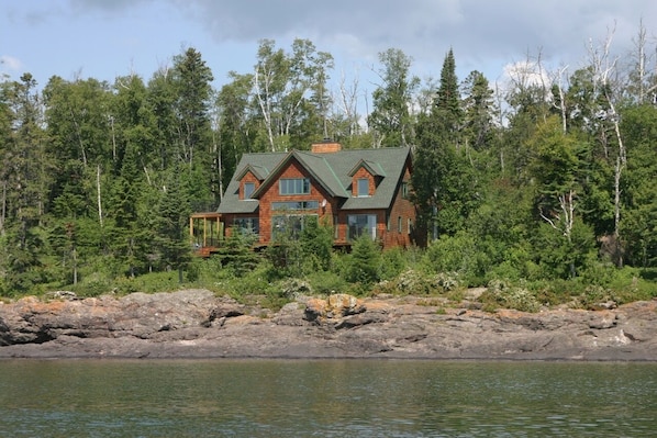 Lutsen Lakehouse on Lake Superior