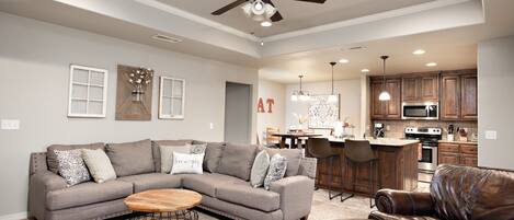 Wonderful open concept living room into kitchen/dinning room.