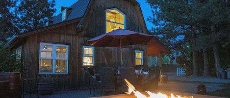 The Barn- spring patio ready