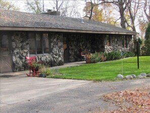 Welcome  to Jan's lake Place!