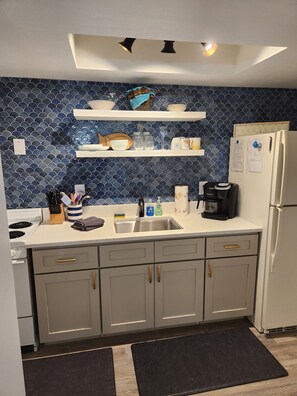 Remodeled kitchen in July of 24.  All the basic essentials provided.  