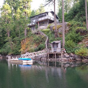 The Enchanted Woods Waterfront Cottage at Secret Cove