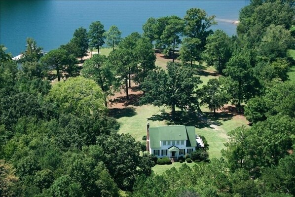 Arial view of the spacious 6 acre property