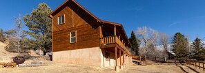Deer Mountain Lodge