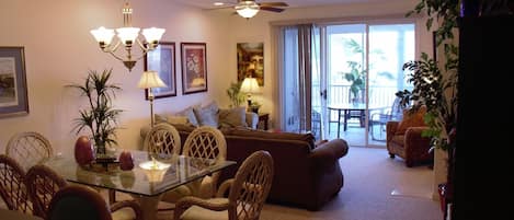 Dining room, Living room, Screened Porch