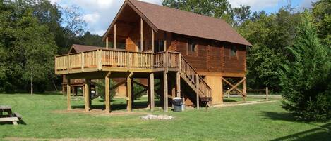 The Drifter river cabin for rent near Luray VA