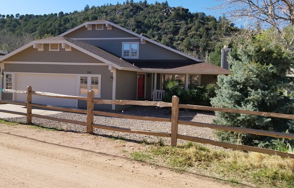 Our house is conveniently located roughly 4 miles from Payson!