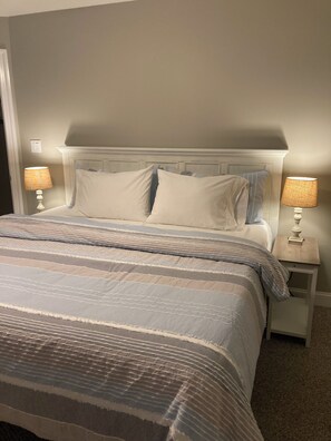 Master Bedroom (King)