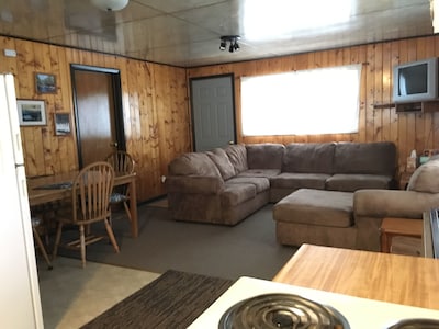 Up North Cabin Retreat - Rivers, Lakes, ATV/Snowmobile Trails Await Your Arrival