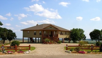 Inspiration Point - Amazing Home with  Spectacular Views, Brazos River and More!