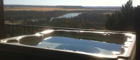 Relax in the hot tub with the amazing view!