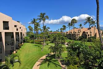 Kam Sands -Innercourt- Ocean views- large lanai & very private third floor end