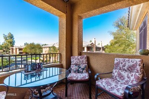 Spacious Patio 