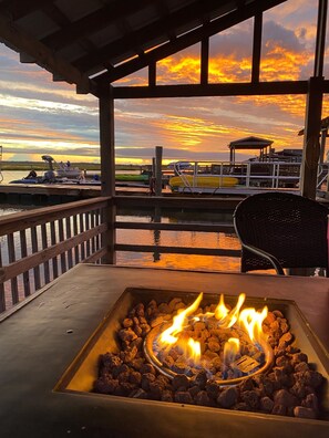 Relax on the dock in the evenings and enjoy the sunsets!