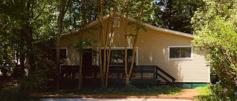 Poplar Windjammer with 4 br 2 bath; bathrooms on each side of the house. 