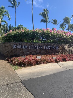 Entrance to Kuilima Estate East complex.