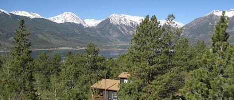 Twin Lakes and Surrounding Mountains