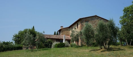 Main view of the farmhouse