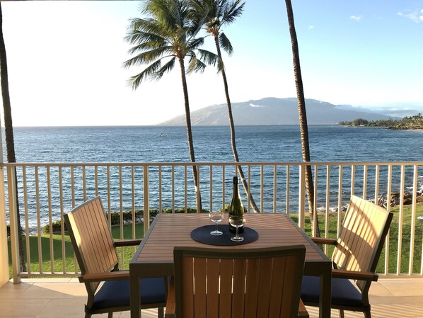 Aloha! You always have Oceanfront living & dining from your private lanai.