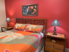 Colorful Hawaiian bedding!