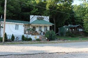 Street view of cabin