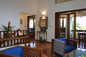 Second floor sitting room