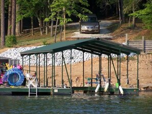 Full size dock