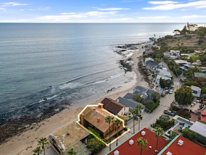 THERE ARE AROUND 25 HOUSES ON THE ENTIRE STREET; THERE IS NO TRAFFIC NOISE