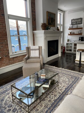 Cozy swivel and rocking chair affords a view of downtown Silverton.