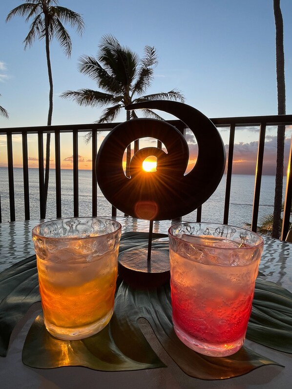 Cocktails and sunset on the lanai...a perfect way to relax at the end of the day