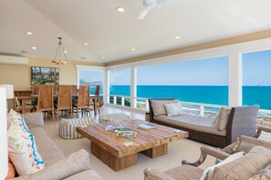 Upstairs great room with ocean view.