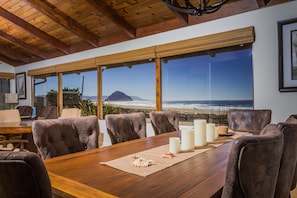 Enjoy meals together in this Comfortable Dining area while taking in the views.
