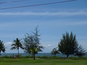 Wide ocean view from the front lanai