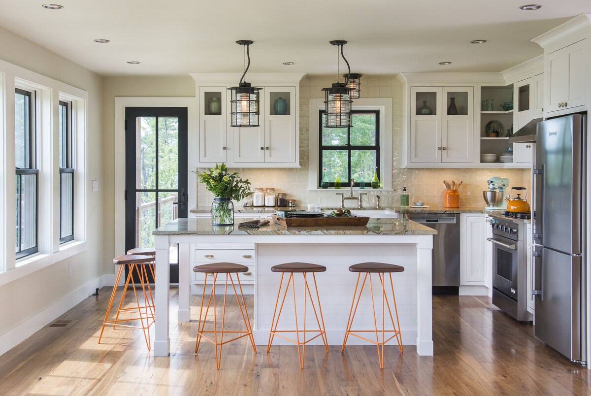 Sweeping Views, Eco Friendly Modern House with Luxury Finishes