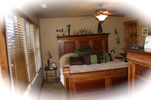 Master Suite with Dick Idol bedroom set (king) w/ walk-in 'Closet Tailors'closet