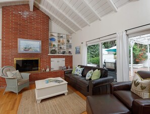 Family Room with European Style Sleeper Sofa for a more comfortable sleep