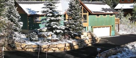 St. Moritz Mountain Chalet in private community with awesome views