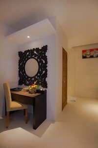 Luxury 1Br Villa At center seminyak with airport transfer