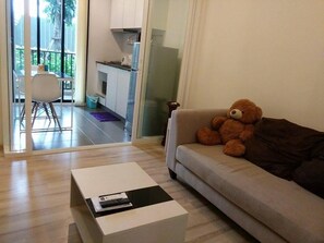 1 BR near Night Market & Shopping Malls