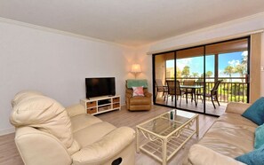 Living Area with View of Pool and Beach!