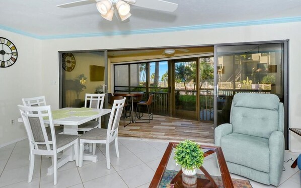 Sliding glass close to pool 