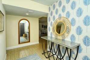 Newly Refurnished and Decorated