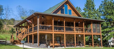 Log Cabin Exterior