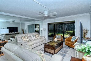 Big living room 