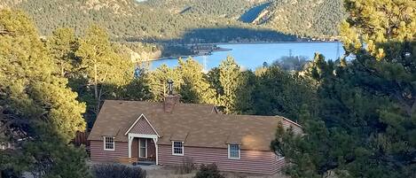 Introducing Amblin' Deer Cabin!  Close to downtown; filtered views of Lake Estes