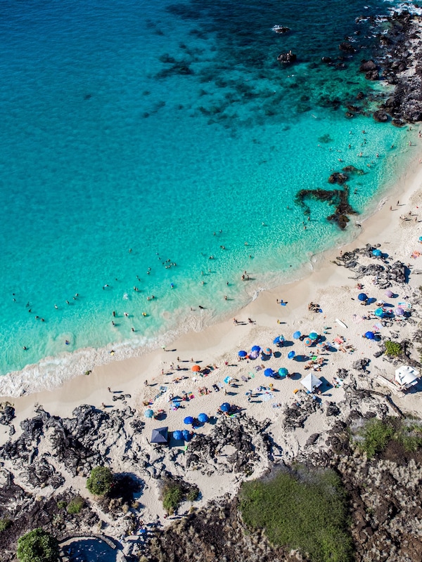 Aqua blue waters from Kua Bay, a local beach 30mins from town.