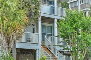 Front porch entrance