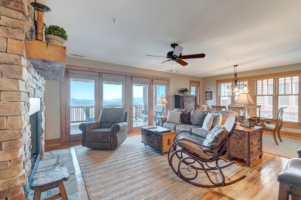 Living Room--- Open Floor Plan, Mountain View 